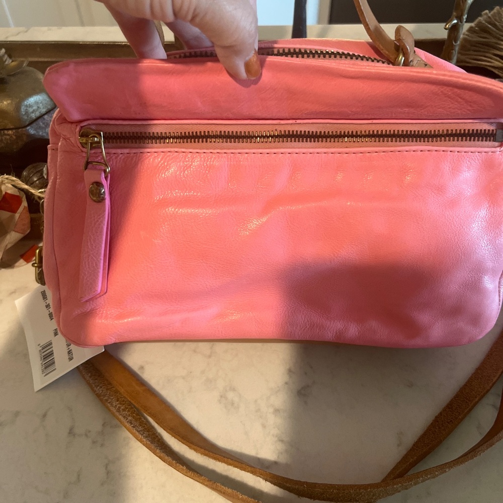 AS98 pink leather satchel/crossbody - Picture 4 of 10